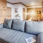 Résidence Les Alpages - 2 Pièces Pour 4 Personnes Mae-4214 * La Plagne